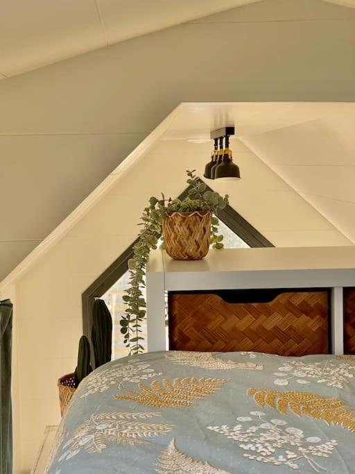 Tiny House With Sauna & Jacuzzi Near Amsterdam Vijfhuizen Exterior foto