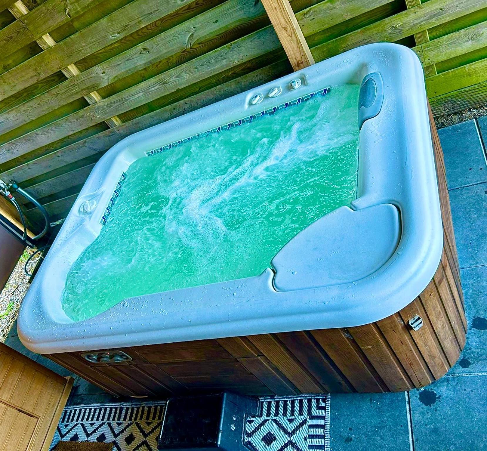 Tiny House With Sauna & Jacuzzi Near Amsterdam Vijfhuizen Exterior foto