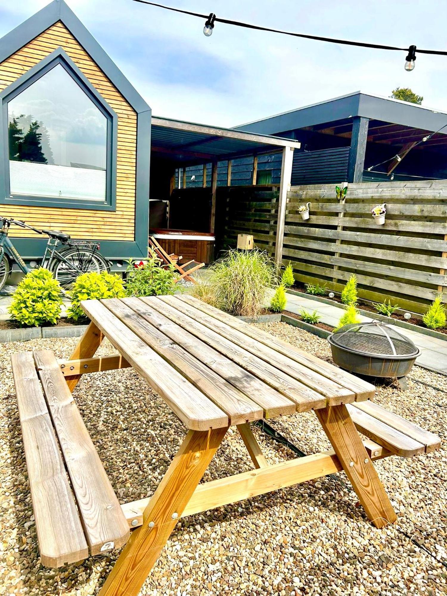 Tiny House With Sauna & Jacuzzi Near Amsterdam Vijfhuizen Exterior foto